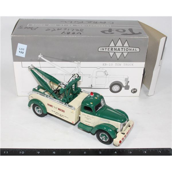 #122 First Gear Diecast KB-10 Tow Truck