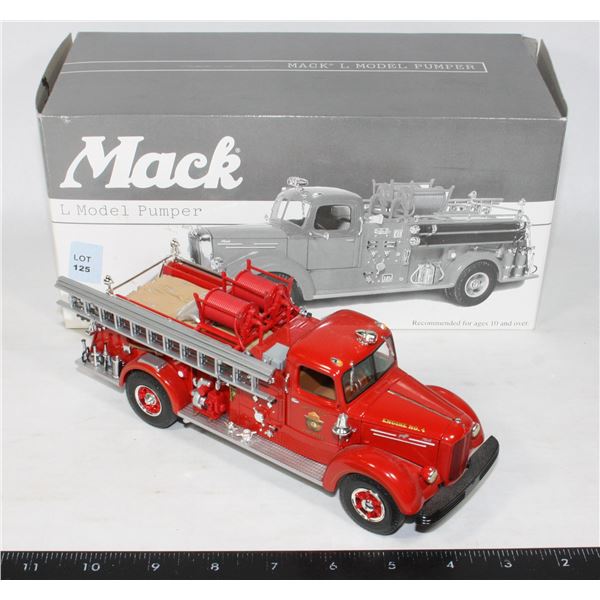 #125 First Gear Diecast Smokey Bear L Model Pumper