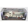 Image 1 : #167 1:16 Scale 1946 Medium-Duty Truck Chevy