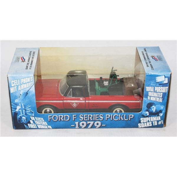 #218 1:24 1979 Ford F Series Pickup w/ Lawnmower