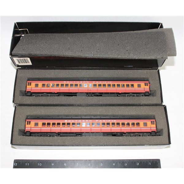 #326 HO Scale Bachmann Coach SP Daylight #1014