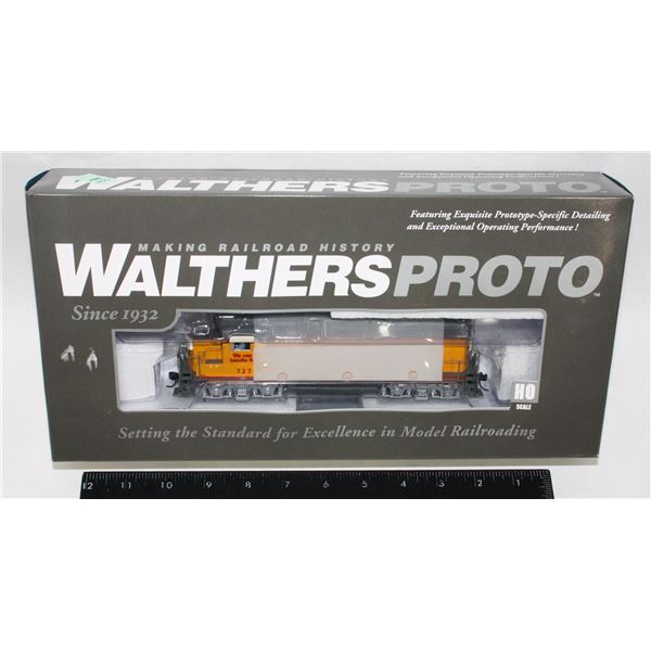 #387 HO Scale Walthers Union Pacific Locomotive