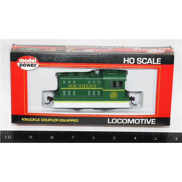 #439 HO Scale Model Power Porter Hustler W/