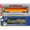 Image 4 : #490 HO Scale AHM Lot 2 Locomotives 4 Cars