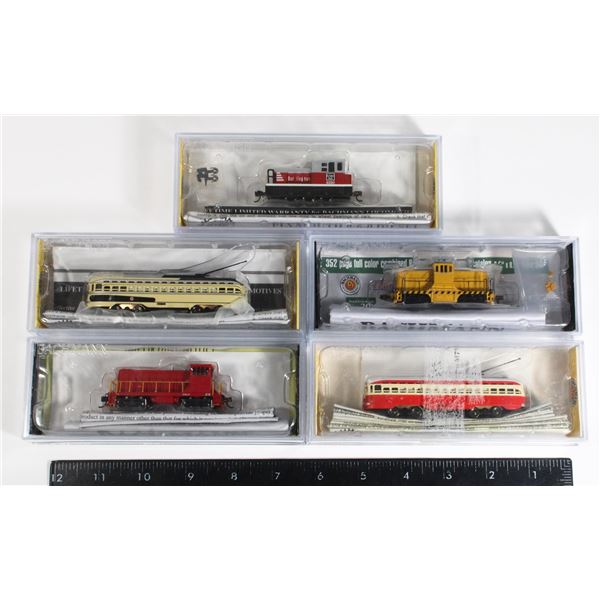 #515  N Scale Bachmann Lot of 5 Caboose + Trolley