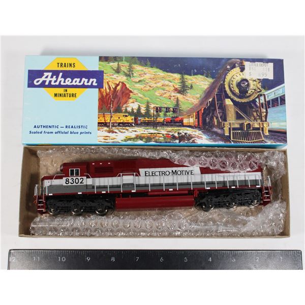 #563 HO Scale Life-Life Electro-Motive 8302 Loco