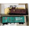 Image 3 : #566 HO Scale Athearn Great Northern Boxcars