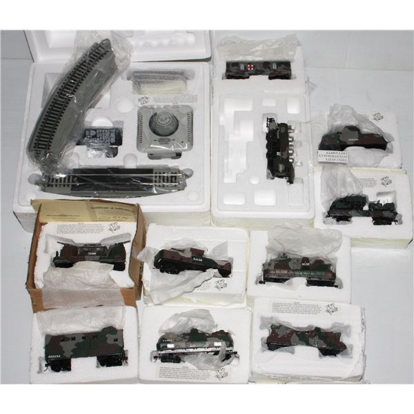 #575 Hawthorne Village Military Armoured Set of 11