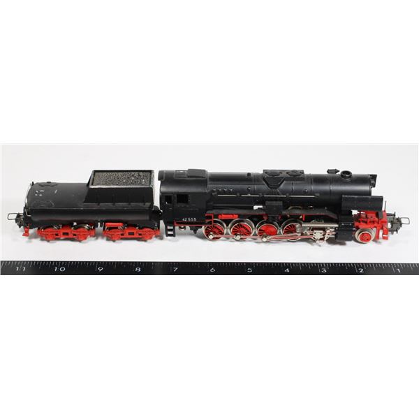 #589 HO Scale West Germany Locomotive and Tender