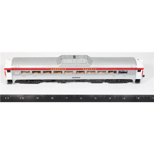 #592 HO Scale Canadian Pacific 967 Passenger Car
