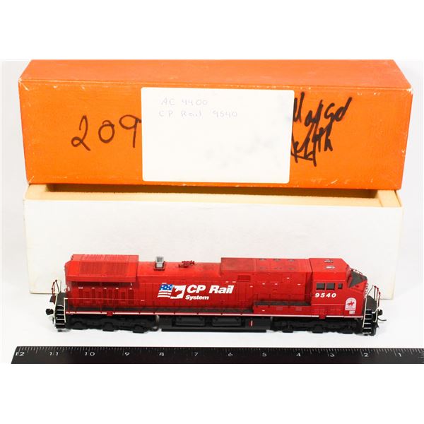 #595 HO Royal Canadian Mounted Police Locomotive