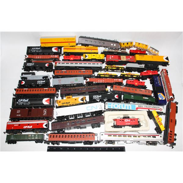 #612 Large HO Scale Locomotive Lot 50+ Assorted