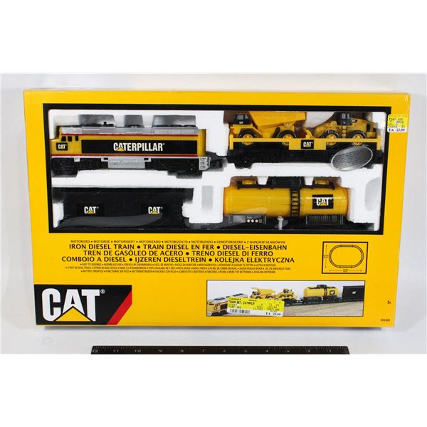 #627 CAT Caterpiller Iron Diesel Train w/ track