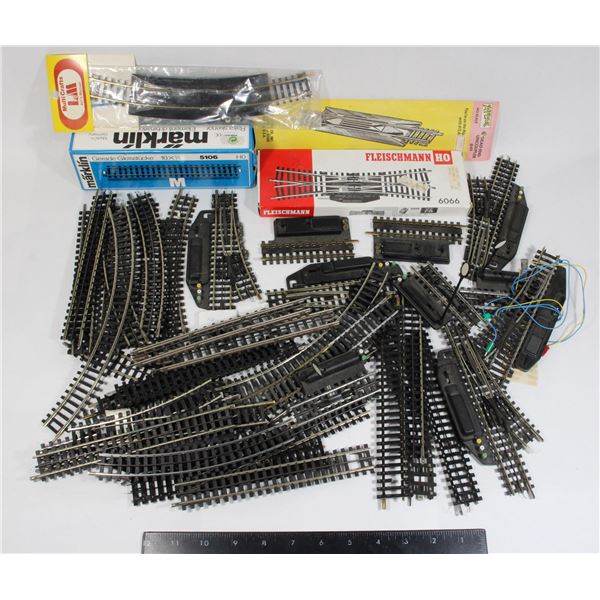 #723 Lot of assorted Railroad Scale Track