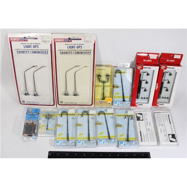 #728 New Old Stock HO Lamps Railroad Display