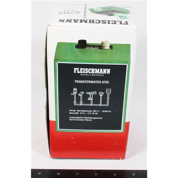 #730 FLEISCHMANN Transformer 6705 230 V Railroad