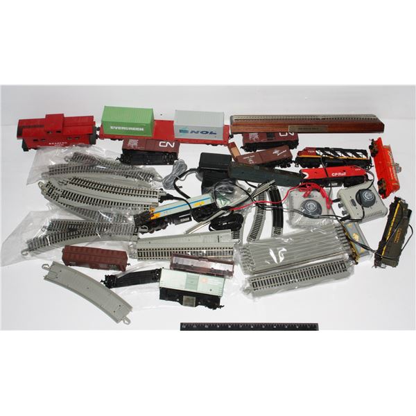 #739 Large Assorted Model Railroad Parts Lot