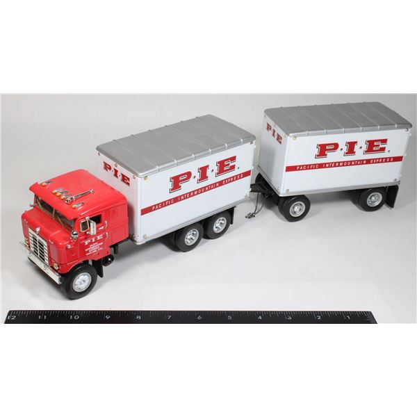 #804 Pacific Intermountain Express Diecast Truck