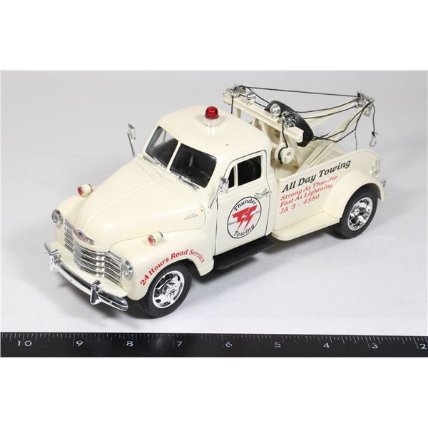 #809 1:24 1953 Chevy Wrecker Diecast Truck Jada