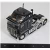 Image 1 : #825 Diecast Kenworth Crew Cab Large Truck