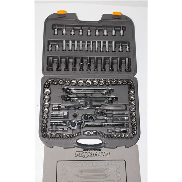 #879 Mastercraft Maximum Tool Set in Case