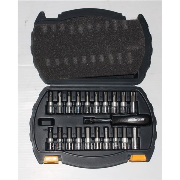 #908 Mastercraft Tool Set in box