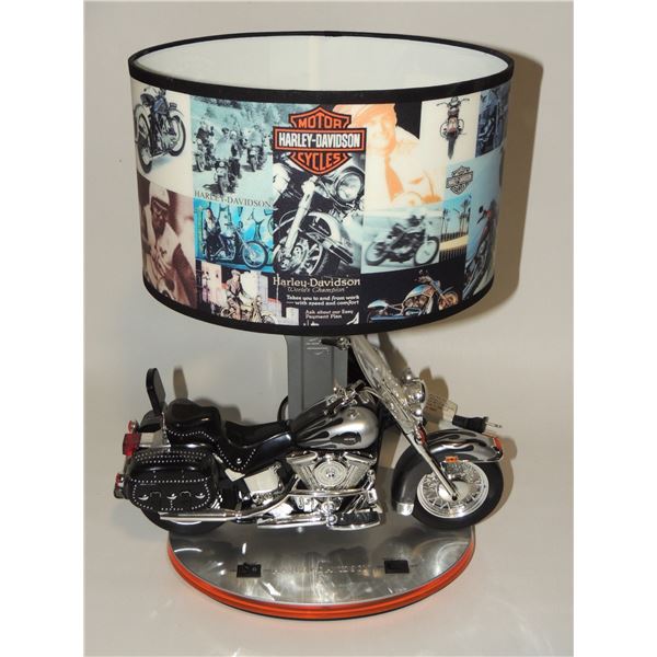 #12E Harley-Davidson Motorcycles Lamp Working