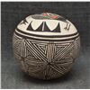 Image 2 : ACOMA POTTERY SEED JAR (JOYCE LENO)