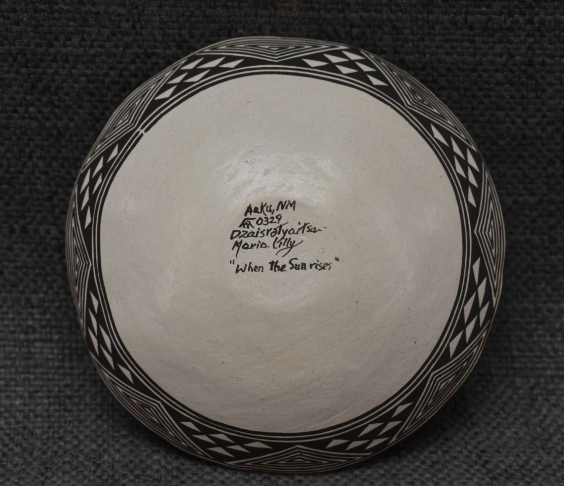 ACOMA POTTERY PLATE (MARIE LILLY)
