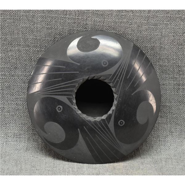 MATA ORTIZ POTTERY JAR (REYNALDO QUEZADA)