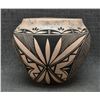 Image 4 : ACOMA POTTERY JAR (LEONORA SANCHEZ)