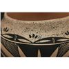 Image 9 : ACOMA POTTERY JAR (LEONORA SANCHEZ)