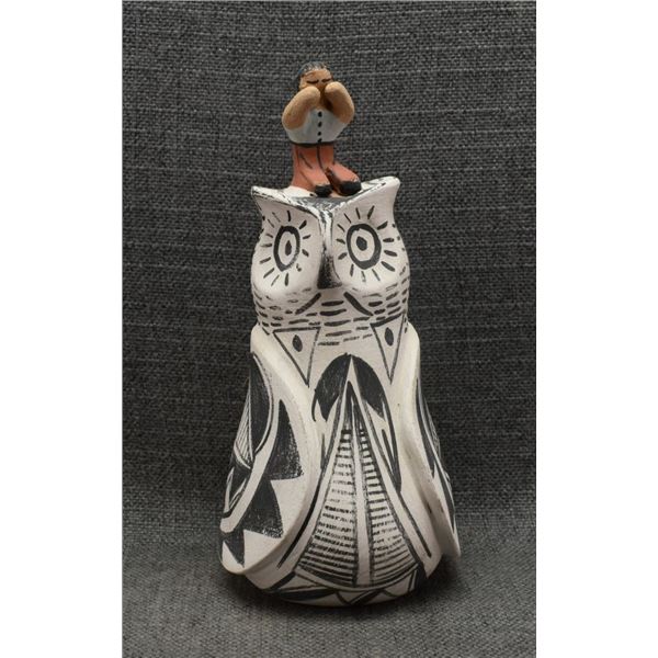 JEMEZ POTTERY OWL (SIGNED)