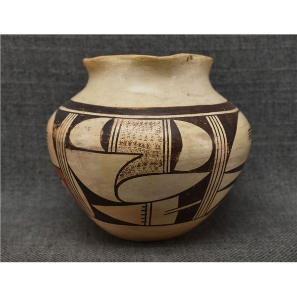 HOPI POTTERY OLLA