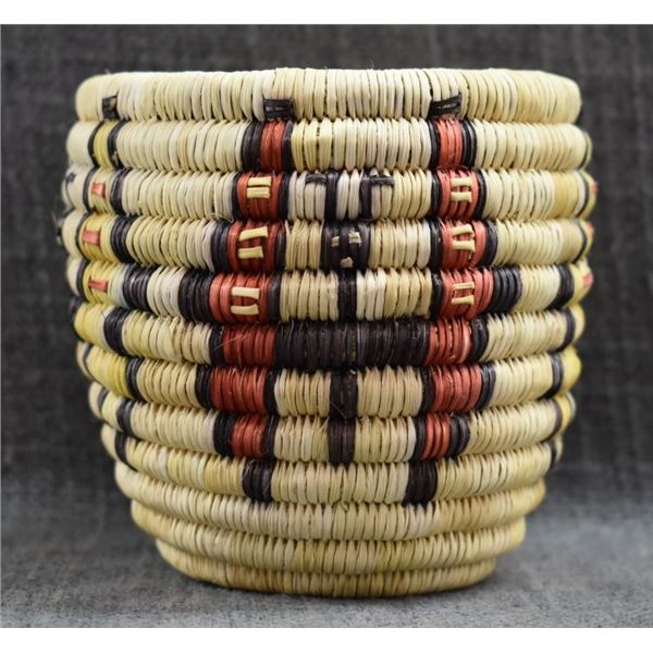 HOPI BASKETRY CILINDER