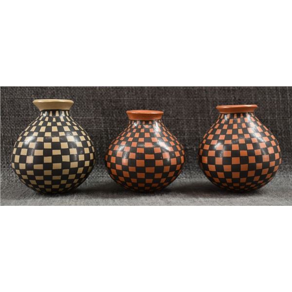 MATA ORTIZ POTTERY JARS (NENA QUEZADA)