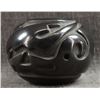 Image 1 : SANTA CLARA POTTERY JAR (HELEN SHUPLA)