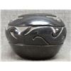 Image 4 : SANTA CLARA POTTERY JAR (MILLIE CHAVARRIA)