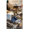 Image 2 : PALLET OF MIXED APPAREL, BAGS AND MORE
