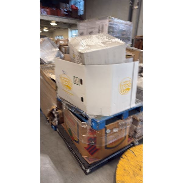 PALLET OF AQUATIC VESSELS AND ACCESSORIES INCL HAVASU WATERSPORTS, PFD AND MORE