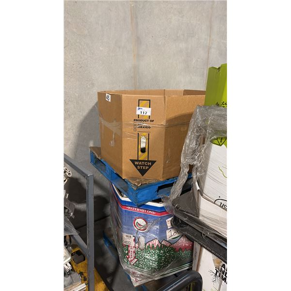 PALLET OF AQUATIC VESSELS AND ACCESSORIES