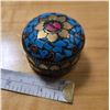 Image 3 : Decorative Small Round Cloisonne-Style Trinket Box