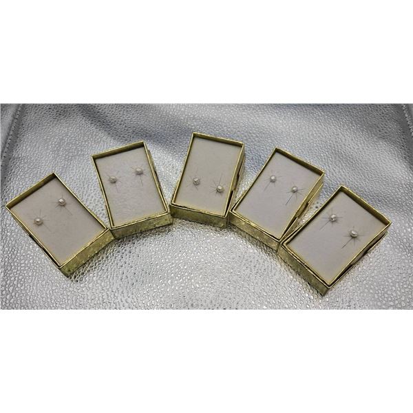5 Freshwater Pearl Stud Earrings in Gift Boxes