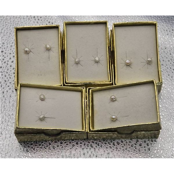 5 Freshwater Pearl Stud Earrings