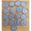 Image 2 : 16 Vintage silver Quarters, Various Years