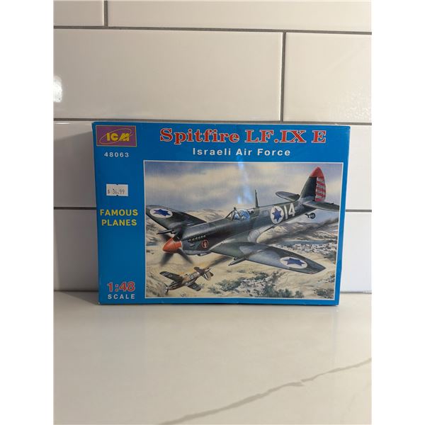 ICM 1:48 Scale Spitfire LF Sealed