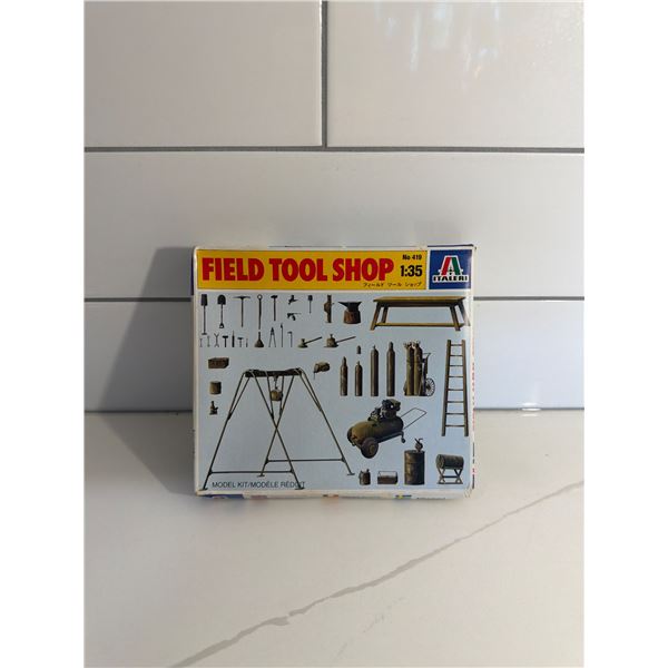Italeri 1:35 scale Field Tool Shop