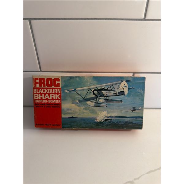 Frog 1:72 Scale Black Burn