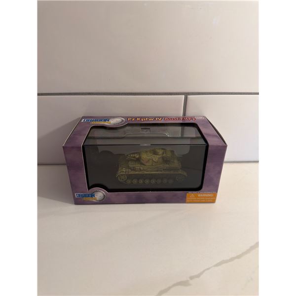 Dragon Armour 1:72 Scale Diecast