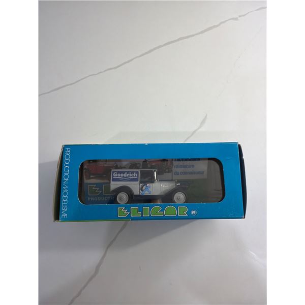 Elieor Camionnette 1926 Goodrich Diecast